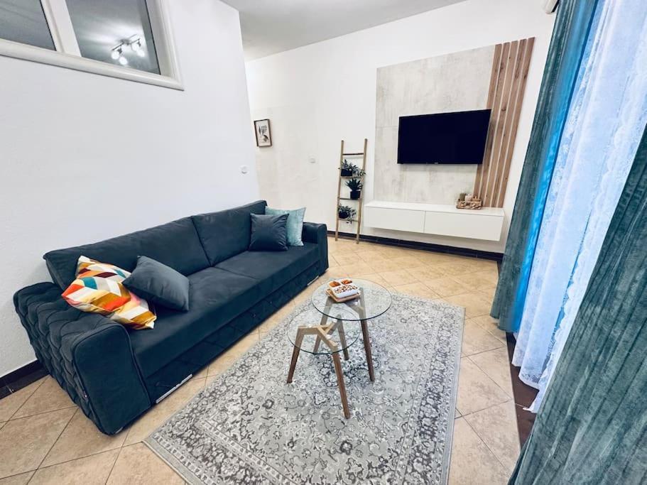 Beautiful Fully Renovated Apartment By The Sea, Large Balcony With Enchanting Views Neum Kültér fotó