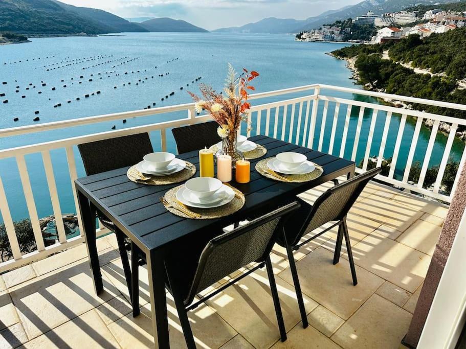 Beautiful Fully Renovated Apartment By The Sea, Large Balcony With Enchanting Views Neum Kültér fotó