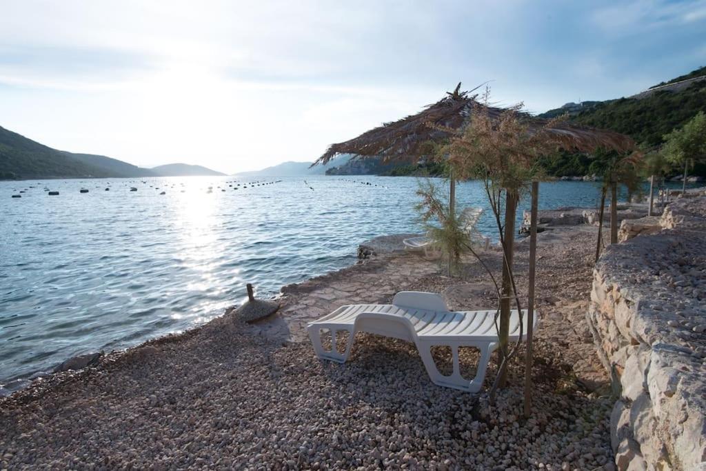 Beautiful Fully Renovated Apartment By The Sea, Large Balcony With Enchanting Views Neum Kültér fotó