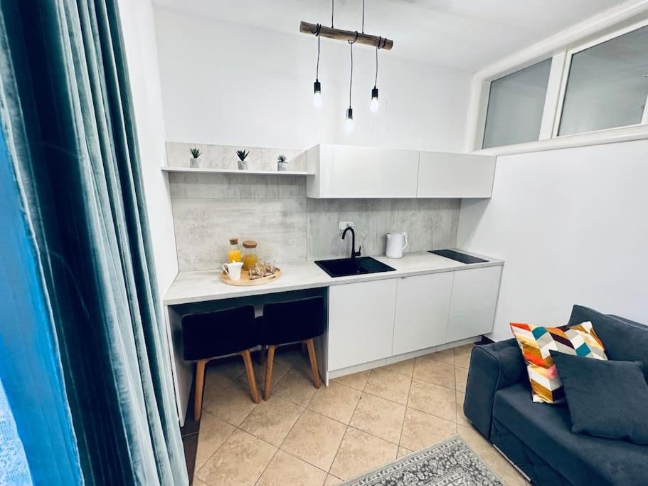 Beautiful Fully Renovated Apartment By The Sea, Large Balcony With Enchanting Views Neum Kültér fotó