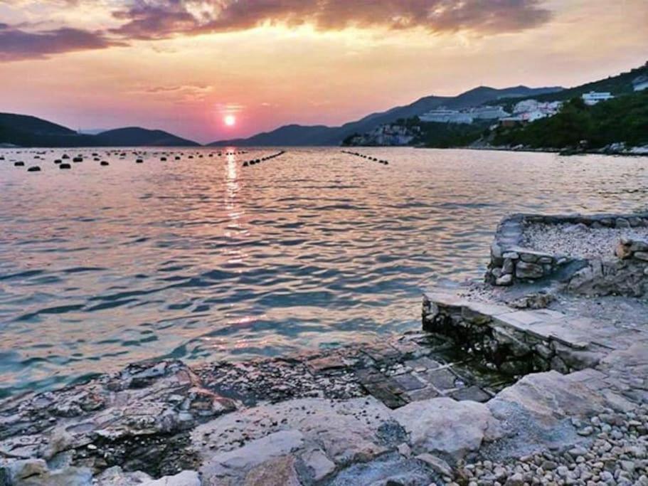 Beautiful Fully Renovated Apartment By The Sea, Large Balcony With Enchanting Views Neum Kültér fotó